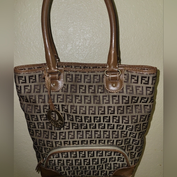 SALE! FENDI Zucchino Light Brown Canvas Leather Trim  Small Tote - Picture 2 of 10